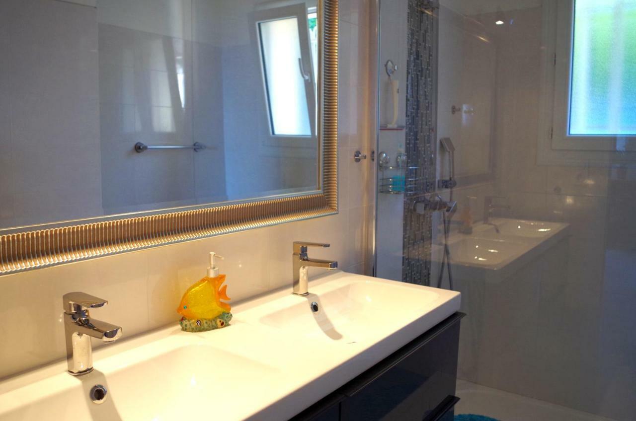 Chambres Bellevue 카르쿠에이란느 외부 사진